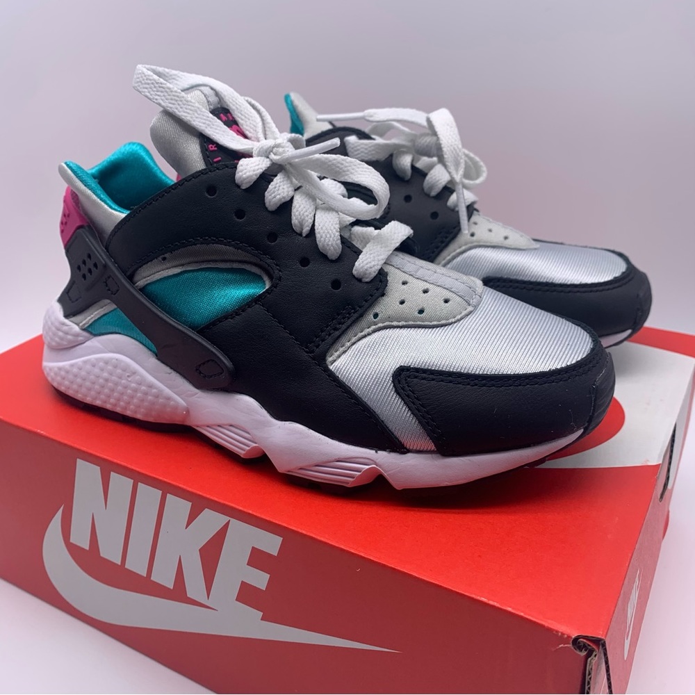 Nike Air Huarache Men’s Shoe Size 4.5/W 6